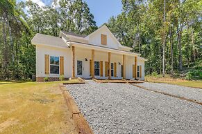 Close to Sports Complex: Modern Millbrook Duplex!