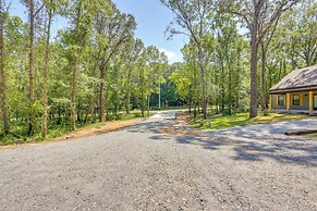 Walk to Sports Complex: Home in Millbrook!