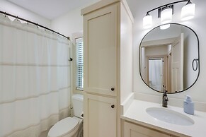 Walk to Sports Complex: Home in Millbrook!