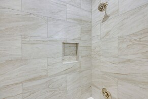Near 17 Springs Sports Complex: Millbrook Duplex!