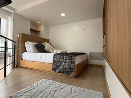 Lovely 1BR Apartment in Chic