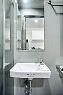 Room-sleek Studio With City Views on the