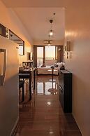 Room-sleek Studio With City Views on the