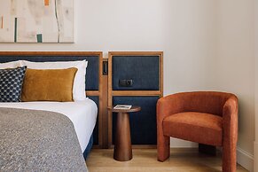 Ando Living - Abrantes 50 House