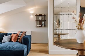 Ando Living - Abrantes 50 House