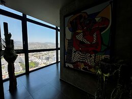 128 LIM - 2006 Stay Only Tower Suite