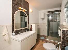 Apartment Libe With Sea View Trogir