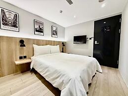 N2 Hotel