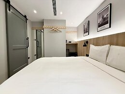 N2 Hotel