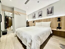 N2 Hotel
