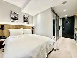 N2 Hotel