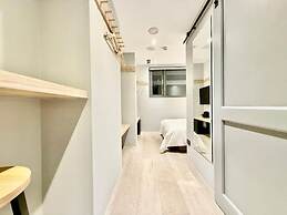 N2 Hotel