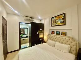 Bay Luxury Chariot Hotel