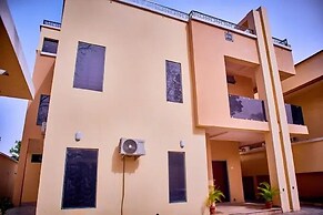 EVC  Apartments