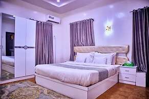 EVC  Apartments
