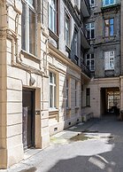 RentPlanet - Apartamenty Rewolucji 1905