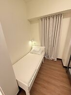 Cozy Modern Apartment Condo Unit