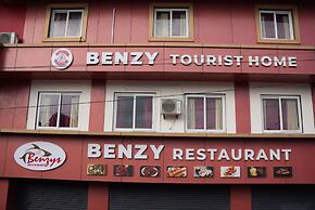 Benzy Tourist Home