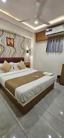 Hotel Lee Grand