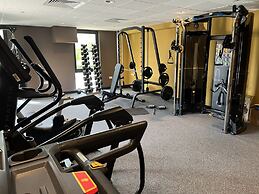 Superb City Centre new Built Flat and gym