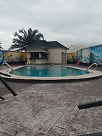 Rhocharls Hotel and Suites