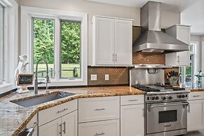 Hidden Retreat 4-homes 134 Acres