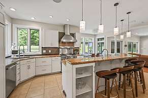 Hidden Retreat 4-homes 134 Acres