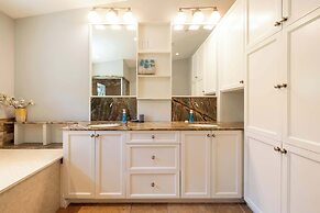 Hidden Retreat 4-homes 134 Acres