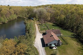 Hidden Retreat 4-homes 134 Acres