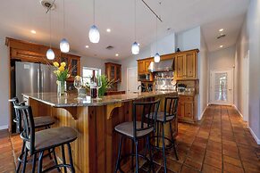 Hidden Retreat 4-homes 134 Acres
