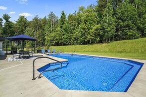 Hidden Retreat 4-homes 134 Acres