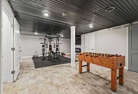Hidden Retreat 4-homes 134 Acres