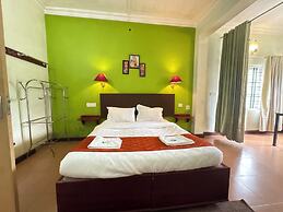 Silverline Regency with Mountain View