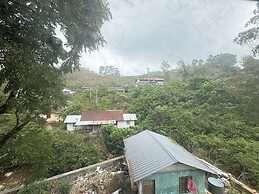 Silverline Regency with Mountain View