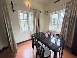 Silverline Regency with Mountain View