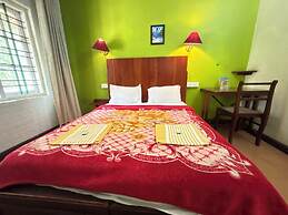 Silverline Regency with Mountain View