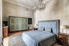 Palazzo Doria Suites