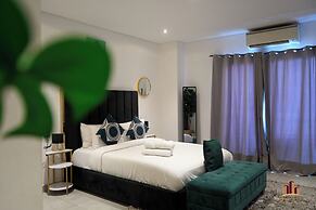 RoyalRest at The Signature