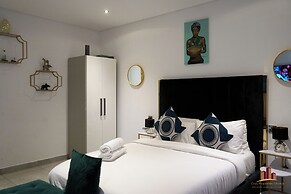RoyalRest at The Signature