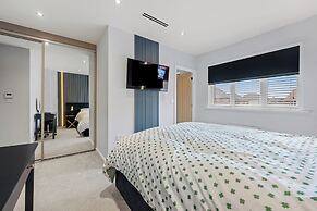 3 Bed Detached House - Sky Tv - Garden - Pets