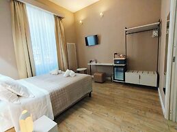 Nicole Suite
