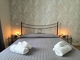 Nicole Suite