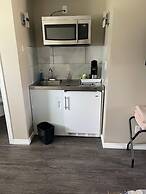Timber Wolf Inn Motel
