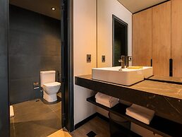 Bravo Hotel