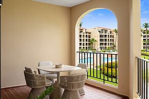 Beachfront Paradise 2BR Crescent Beach Seaside
