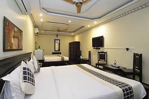 HOTEL SURYA GARH