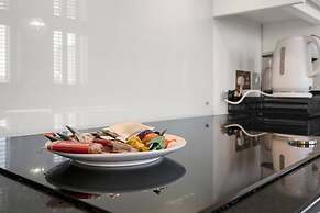 Chic Luxury - Central - Beach Access - Wind