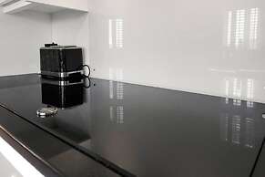 Chic Luxury - Central - Beach Access - Wind