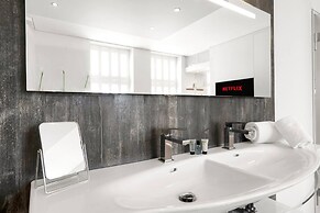 Chic Luxury - Central - Beach Access - Wind