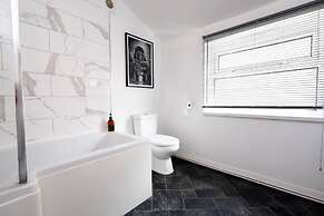 Central Escape Central Cardiff Free Parking